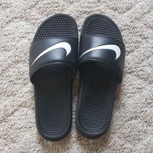 Nike Benassi JDI Classic Black and White Slides